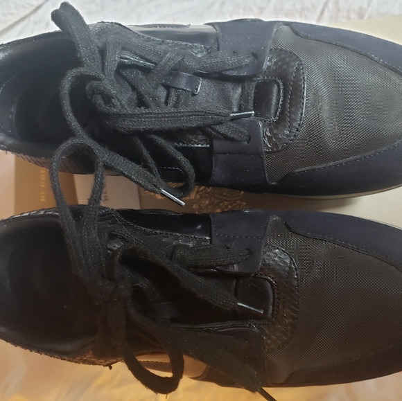 Burberry Sneakers - Picture 5 of 6